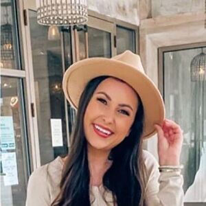 Women’s wide brim fedora hat camel